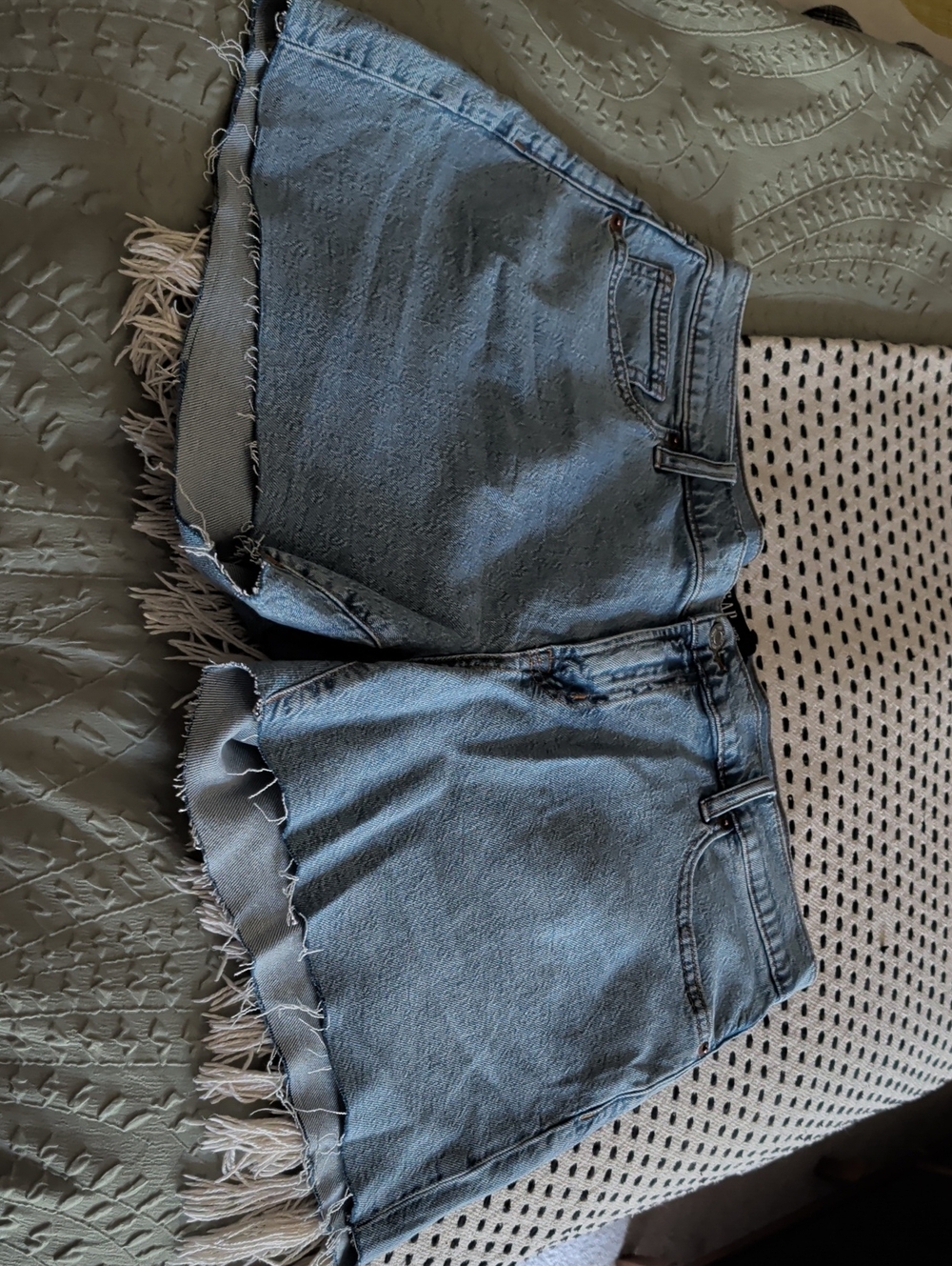 GAP Light Blue Denim 5" Short